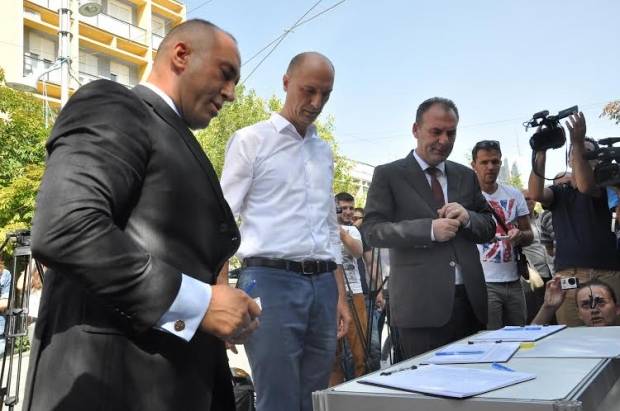Muhalefet Bir Kez Daha Anlaşmaların İptalini Talep Etti