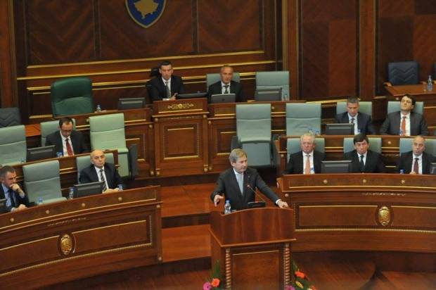 Hahn: Demokratik Bir Ülkede Şiddettin Yeri Yok