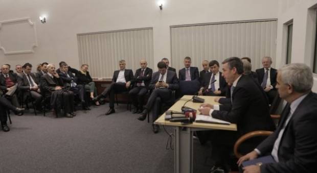Meclis Oturumu Alternatif Salonda Düzenleniyor