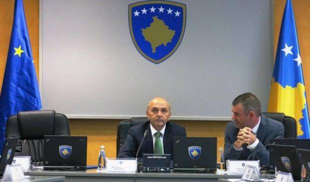 Başbakan Mustafa 28 Kasım'ı Tebrik Etti
