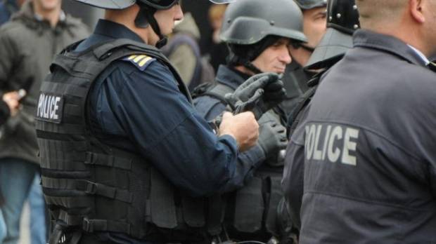 Polis 28 Kasım için Seferber