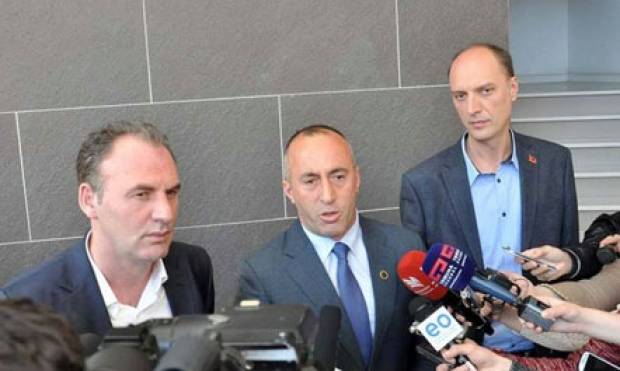 Muhalefet Referandum veya Erken Seçimleri Talep Ediyor