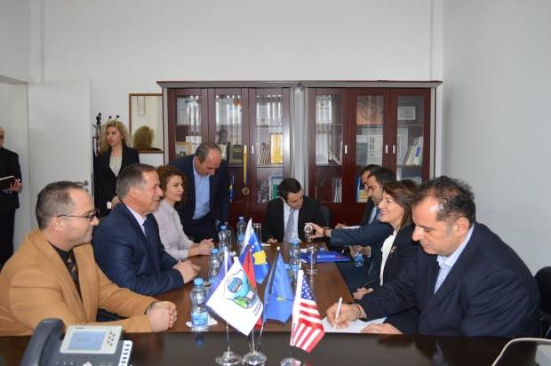 Cumhurbaşkanı Jahjaga, Yerel Kalkınma Ziyaretleri Kapsamında Malişeva'da