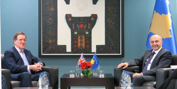 Robertson: Kosova'nın İstikrar ve Siyasi Tartışmaya İhtiyacı Var