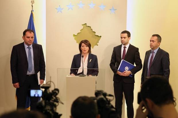 Cumhurbaşkanı Jahjaga Bugün de Yerel Ekonomilere Destek Ziyaretlerini Sürdürüyor