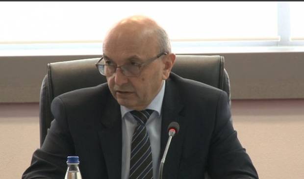 Mustafa: Sorunları Diyalogla Çözelim