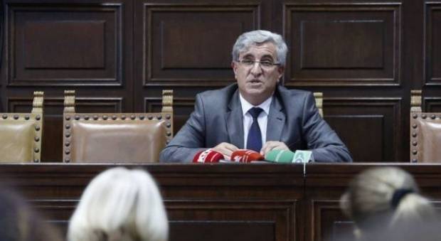 Zejnullahu: Üniversite İşine Devam Edecek