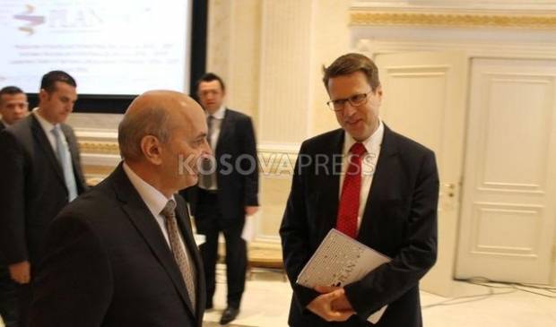 Mustafa: Ekonomik Kalkınma Hükümetin Önceliği