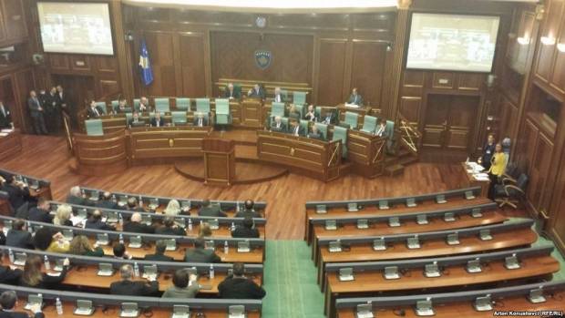 Meclis, Muhalefetsiz Oturumuna  Devam Ediyor