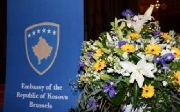 Kosova'nın Brüksel Büyükelçiliği: Kamu Alanlardan Kaçının