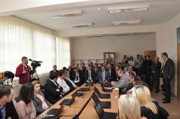 Bakan Yağcılar Ştimle'de E-Okul' Projesini Teftiş Etti