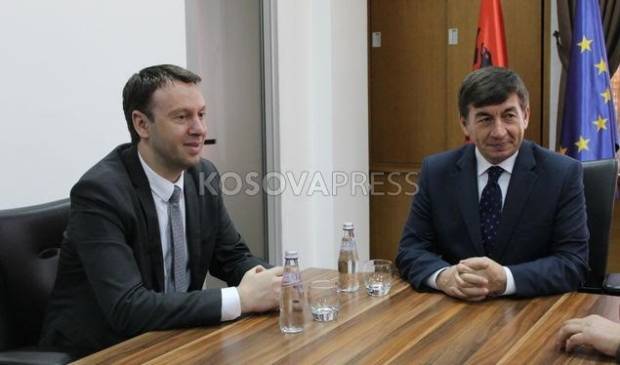 Savaş Öncesi Öğretmenler Maaşlarını Alacak