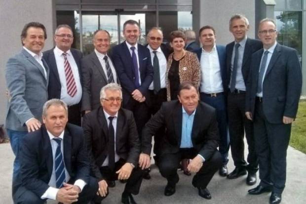 Thaçi'den Prizren Üniversitesi'ne Destek Sözü