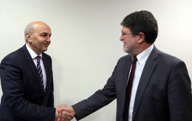 Mustafa: İOA Hükümetin Önceliği