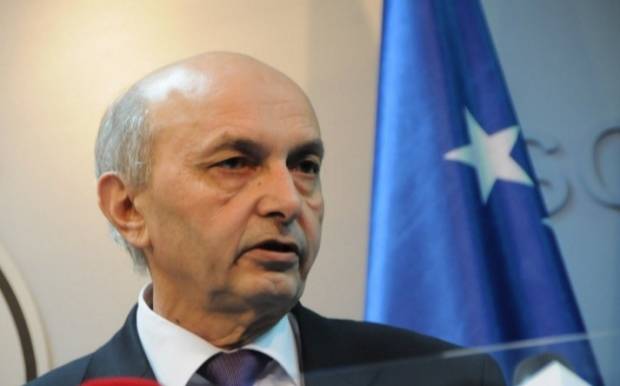Mustafa: EULEX İşine Devam Etmeli