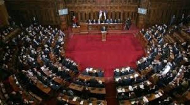 Sırbistan Meclisi'nde 6 Kosovalı