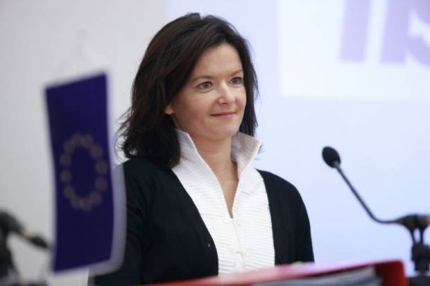 Tanja Fajon Kosova İçin Vizeler Raportörü