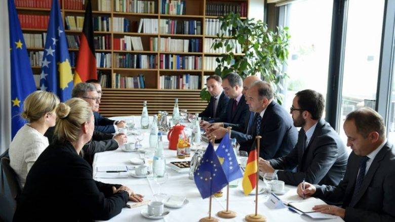 Hoxhaj Berlin Resmi Ziyaretinde