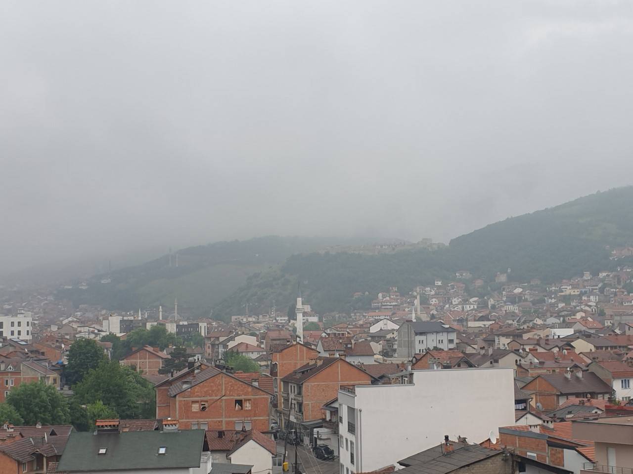 Hava Bulutlu ve Yağmurlu