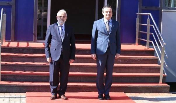 Korkmuyoruz, Ancak İhtiyatlı Olalım