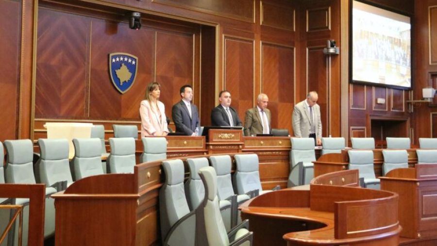 Hukukçular: Parlamenter Kriz Kosova’yı Yeni Seçimlere Götürüyor