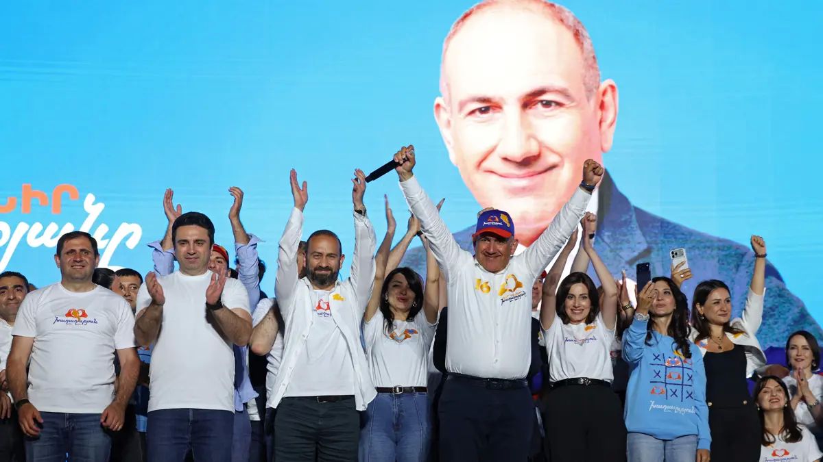 Ermenistan'da seçim. Paşinyan zafer ilan etti