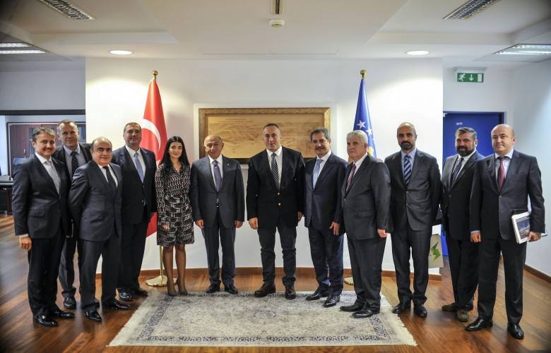 Haradinaj Türk İş Adamlarıyla Görüştü
