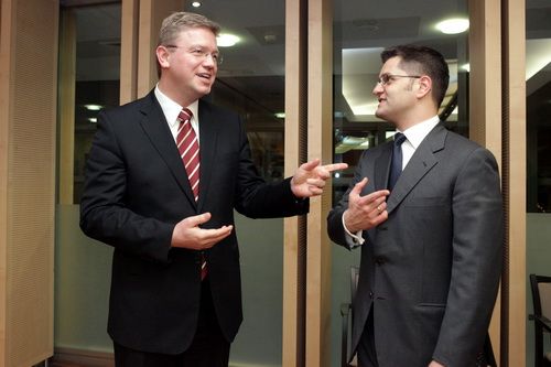 Sırbistan, Kosova ile İlişkilerini Normalleştirmezse,  AB üyeliği Riske Girer