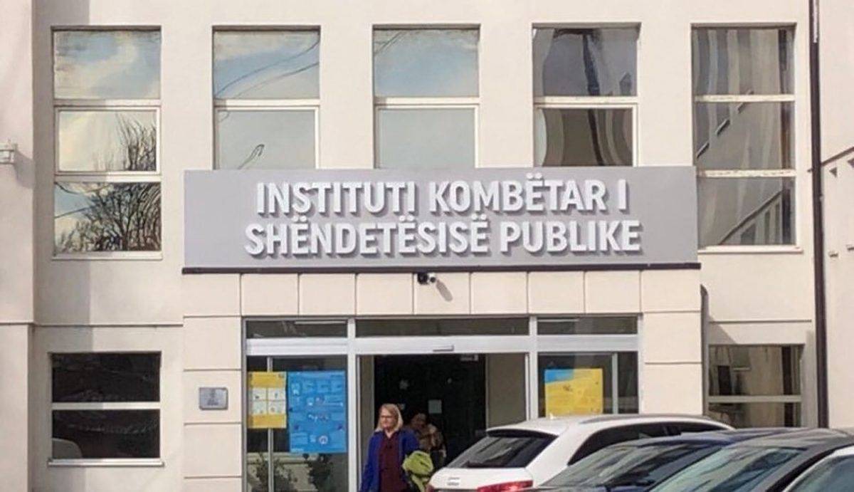 Gereksiz Evden Çıkmayın
