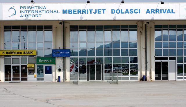 Priştine Havaalanı Yeniden Açıldı