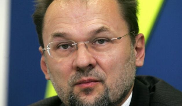 Sırbistan Önce Kosova İle İlişkilerini Düzeltsin