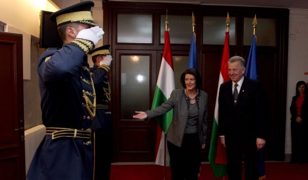 Macaristan Kosova'daki Süreçleri Destekliyor