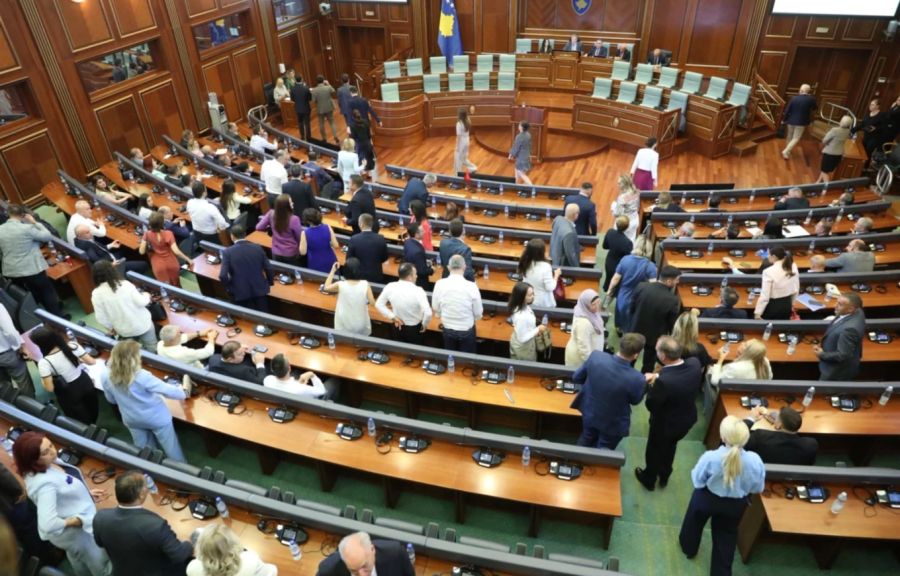 Büyükelçiler: Siyasetçiler Halkı Hayal Kırıklığına Uğratıyor