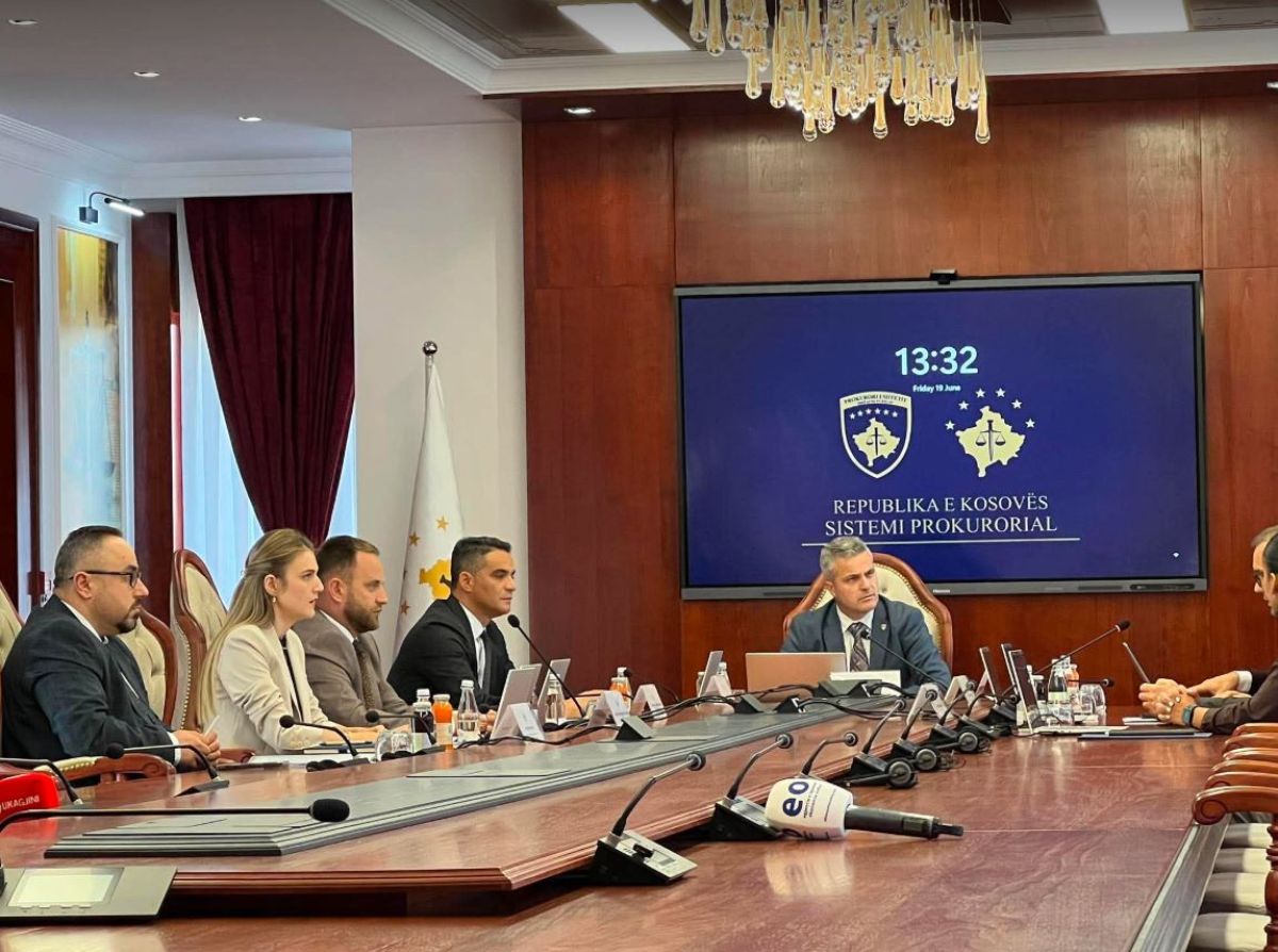 Priştine Savcılığı'nda Personel Eksikliği Gündemde