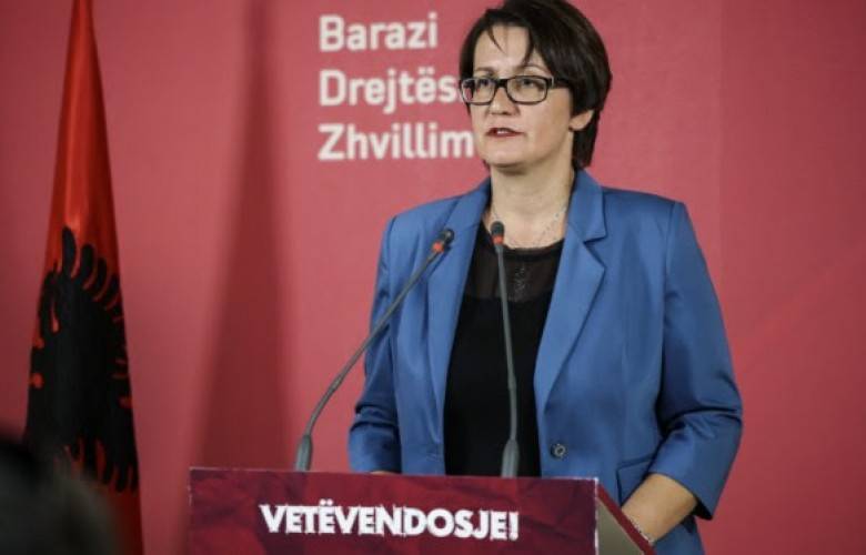 Aida Dërguti Partideki Görevlerinden İstifa Etti