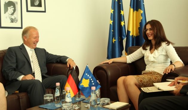Almanya, Kosova'nın Başarılı Bir Örnek Olmasını İstiyor