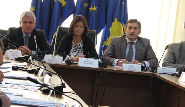 Yılın Sonuna Kadar Kosova'ya Vize Kolaylığı