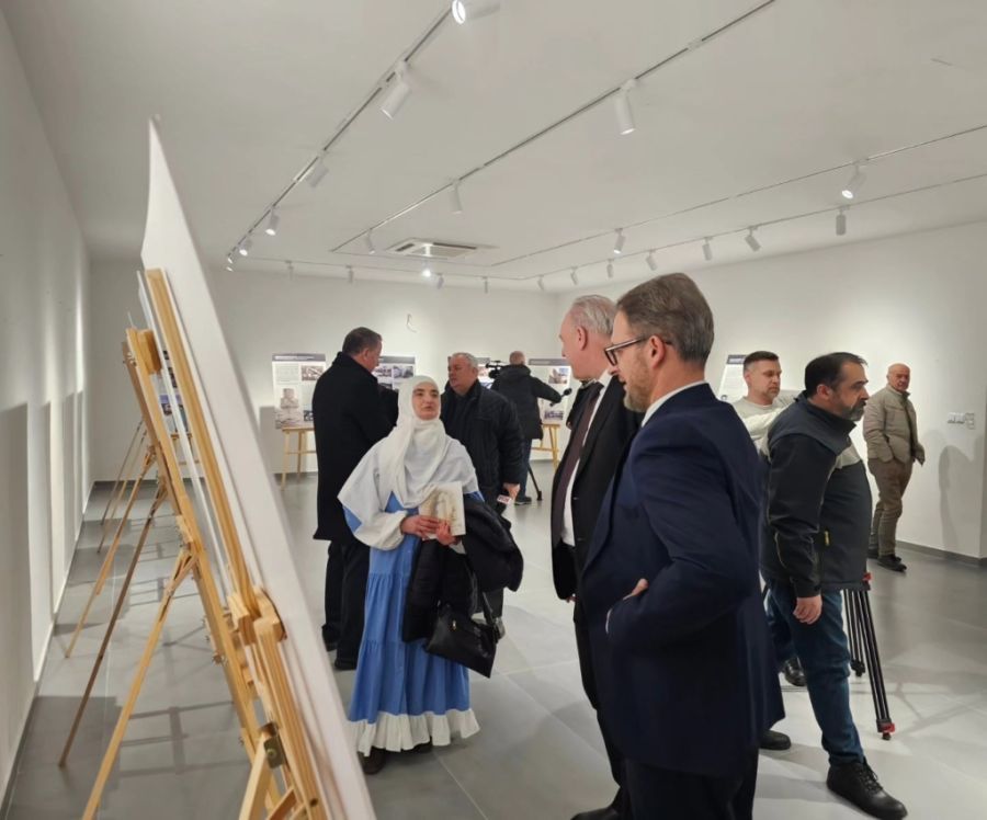 “Fotograflarla Hafıza” Sergisi Prizren’de Açıldı