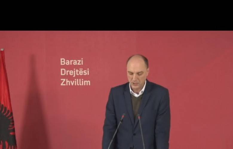 Vetëvendosje Bölünmeye Doğru Gidiyor!
