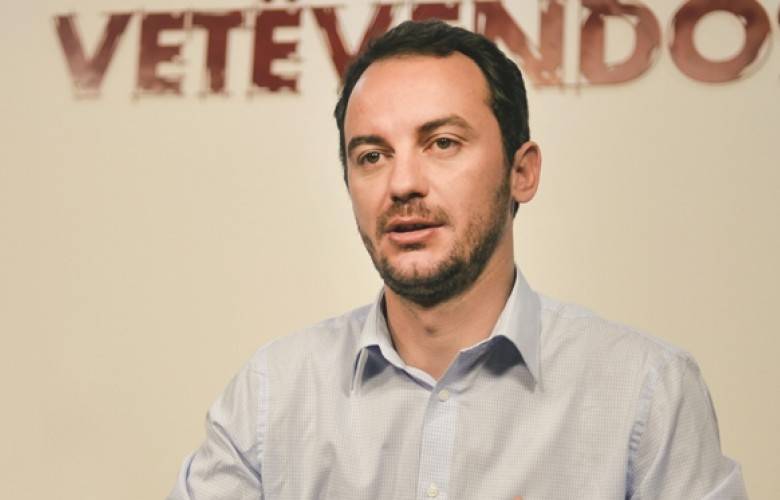 Molliqaj Vetëvendosje’nin Bölüneceğinden Emin