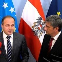 AB,  Sırbistan'a Karşı Baskılarını Daha Yoğun Sürdürmelidir