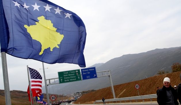 Thaçi Preşova Vadisine Doğru Otobanı Vaat Ediyor