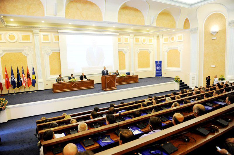 Thaqi: Kamu Yönetimin Geliştirilmesi İçin Çaba Harcayacağız