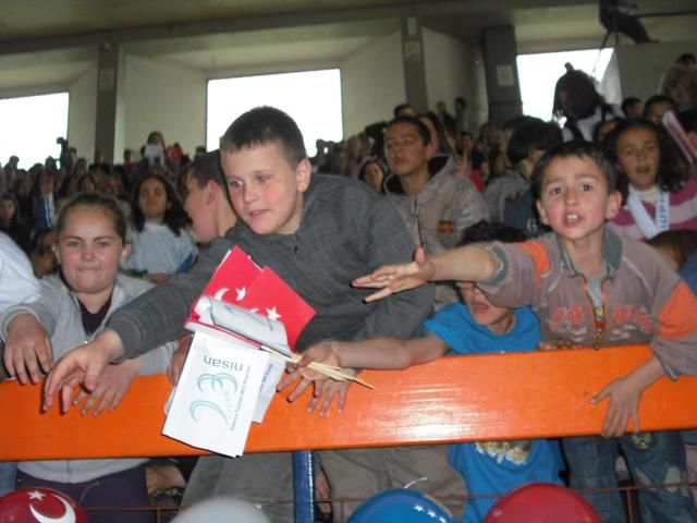 23 Nisan Kosova Türkleri Milli Bayramı Coşkuyla Kutlandı