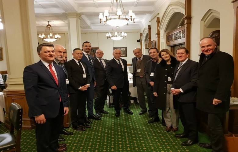 Haradinaj Kosova’nın Dostları ile Bir Arada