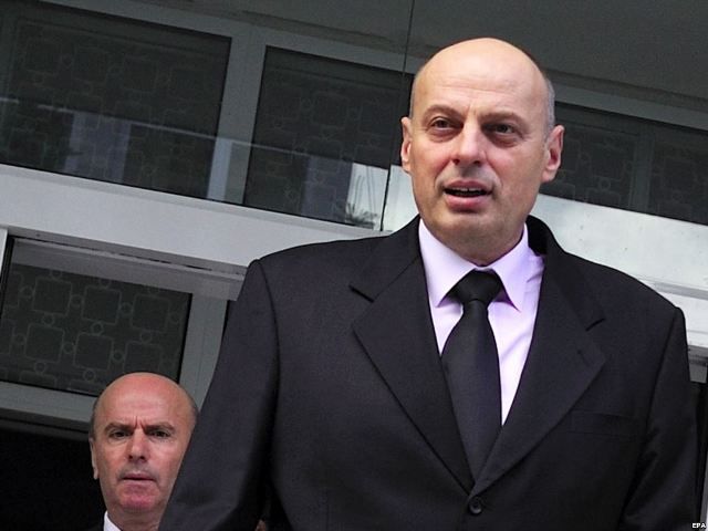 Hükümet, Silahlı Kuvvetlerin Kurulmasında Kararlı