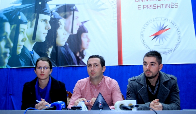 Priştine Üniversitesi Öğrencileri Şartlardan Şikayetçi