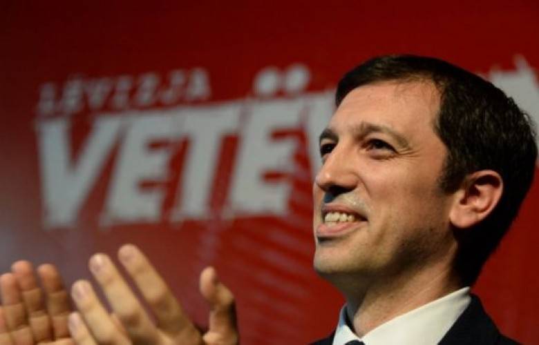 Vetëvendosje’den Ayrılanlar Parlamento Grubu Kurdu