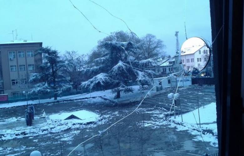 Meclis Camlarını Kıran Üç Şüpheli Tutuklandı