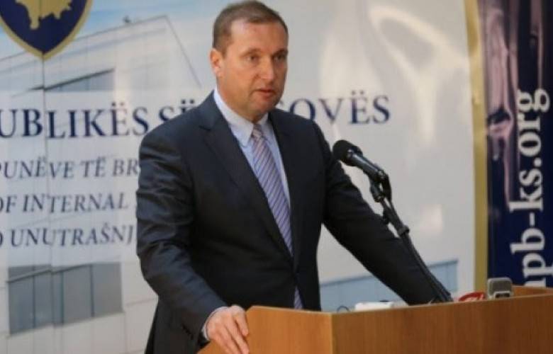Bakan Sefaj İstifa Etti